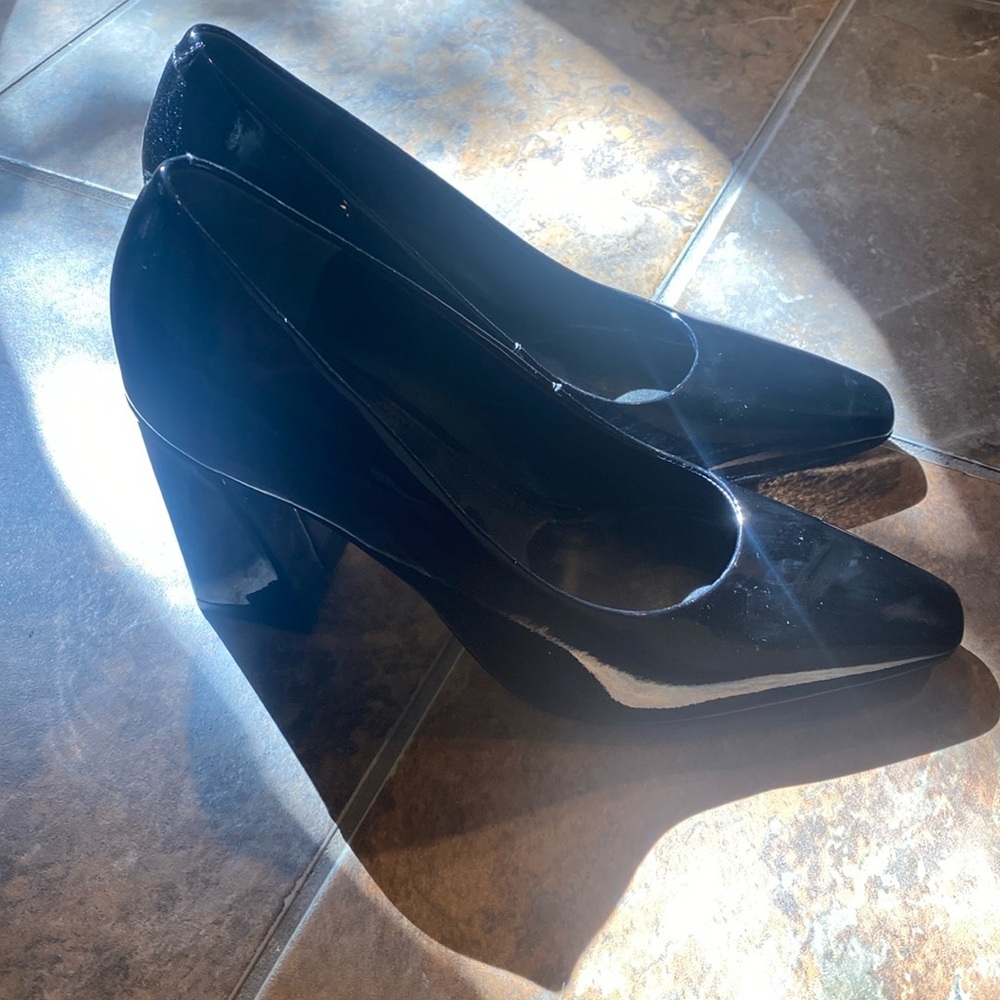 Marc fisher pumps